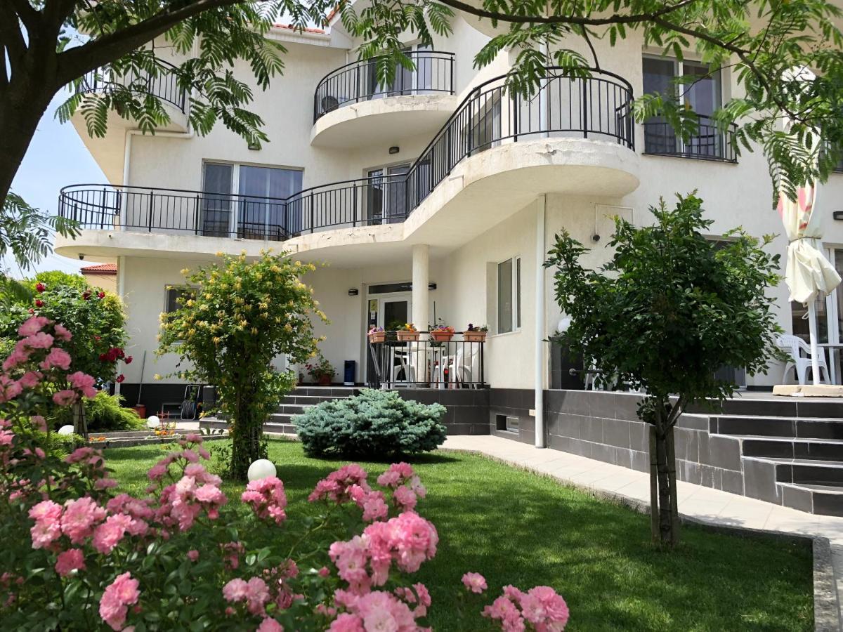 Casa Servus Hotel Năvodari Exterior foto